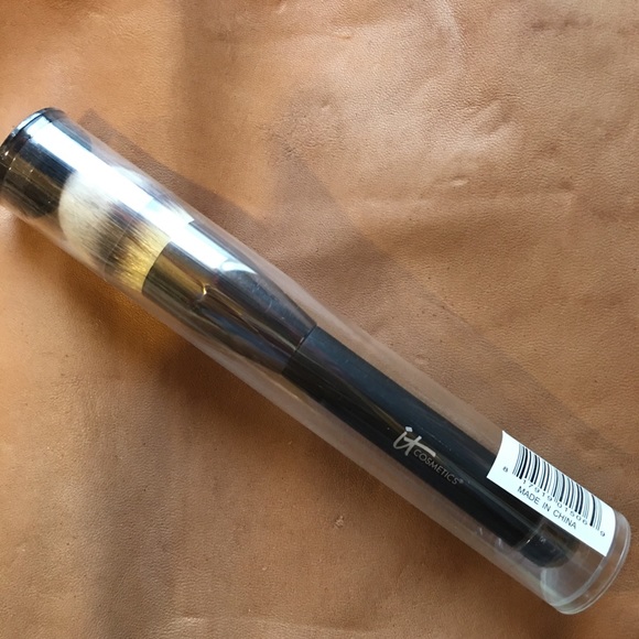 it cosmetics Other - SALE❤️HOST PICK💖IT Cosmetics Complexion Master
